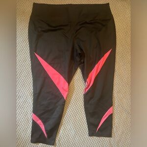 Lane Bryant LIVI active leggings size 26/28